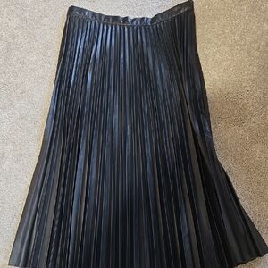 Elegant M&S Black Pleated Skirt. NWT.